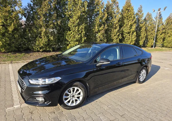 samochody osobowe Ford Mondeo cena 62361 przebieg: 160000, rok produkcji 2019 z Kielce